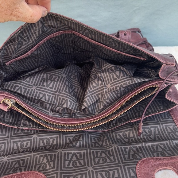 EUC Pour La Victoire Purple Satchel with Structured Design - Picture 5 of 8